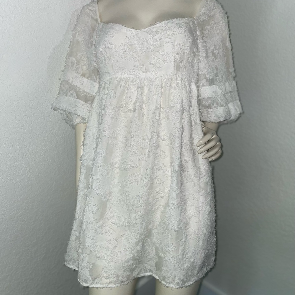•Medium• Vestique Lydia Dress White NWT